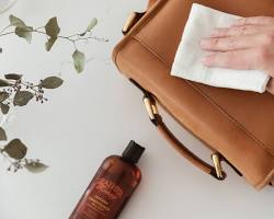 Leather Wipes: Friend or Foe? A Guide to Proper Leather Care - Leather Italiano