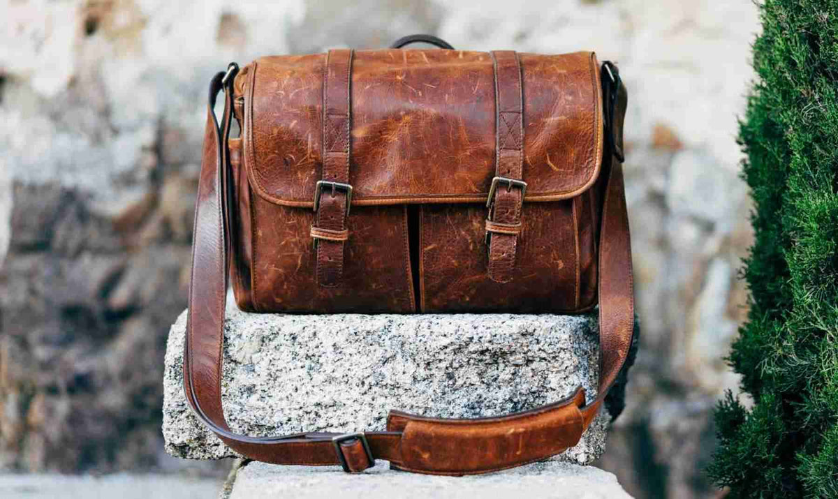 San Lorenzo, Santa Croce or Scuola del Cuoio: Where to Actually Buy Leather in Florence - Leather Italiano