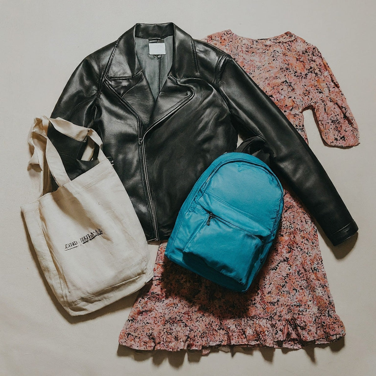 What's Better: Leather vs. Nylon vs. Canvas vs. Polyester - Leather Italiano