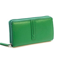 Zippy Leather Wallet: Compact & Stylish - Leather Italiano