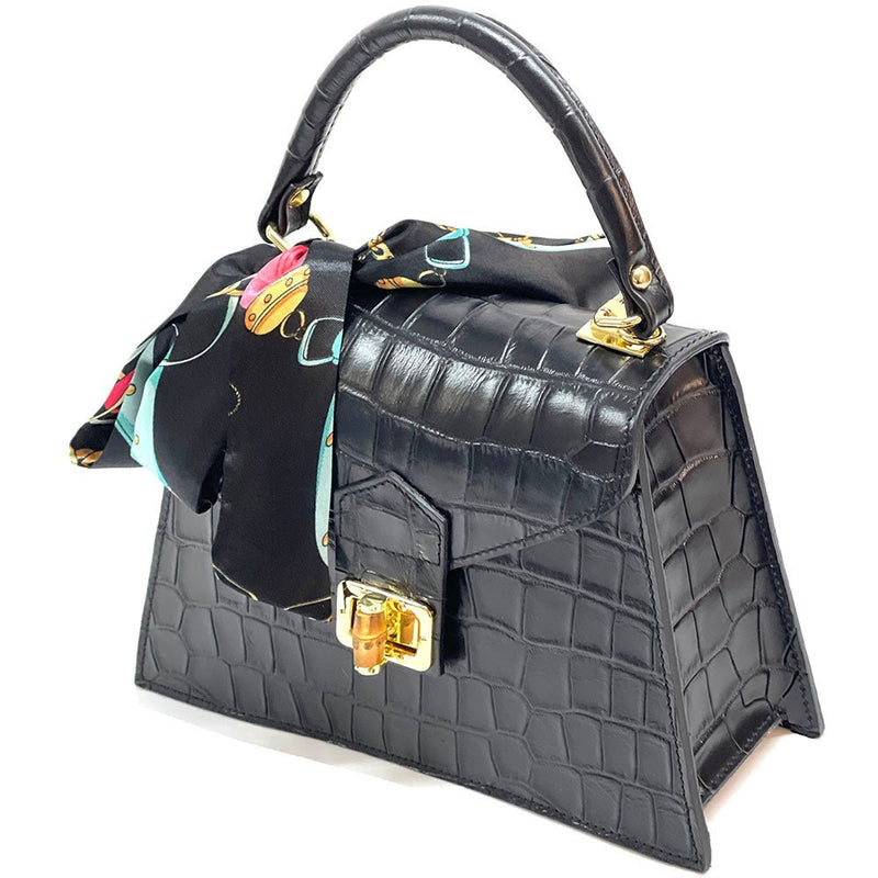 Vittoria Leather Handbag: Modern Elegance - Leather Italiano