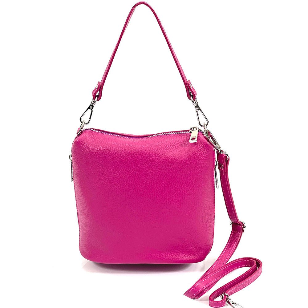 Samantha Leather Shoulder Bag: Timeless Elegance - Leather Italiano