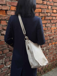 Amica Italian Leather Shoulder Bag – Elegant Everyday Bag for Women