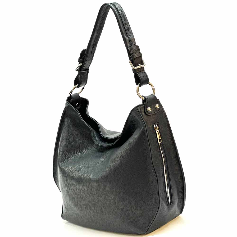 Amica Italian Leather Shoulder Bag – Elegant Everyday Bag for Women