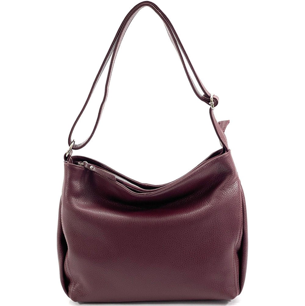 Artemisa leather Hobo bag in a bordeaux color