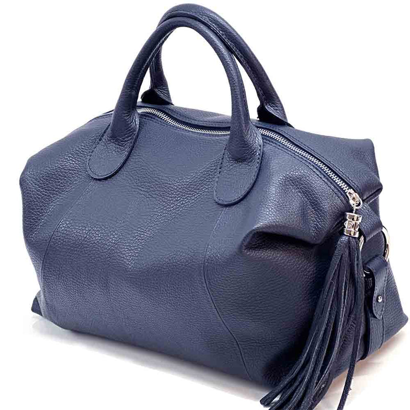 Serenity Cow Leather Handbag: Timeless Elegance - Leather Italiano