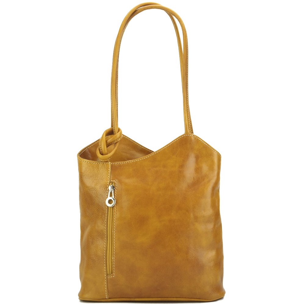 Shoulder Bag in Leather