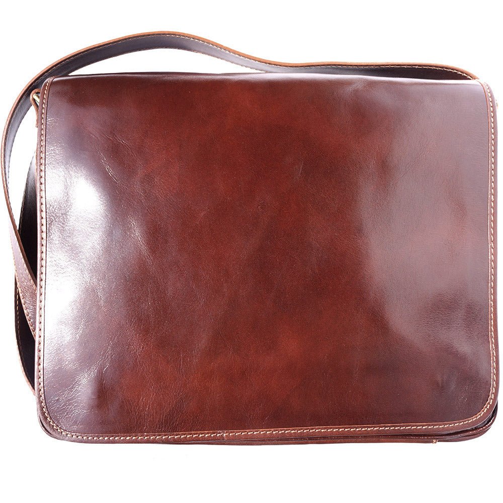 Christopher GM Messenger bag in cow leather-25