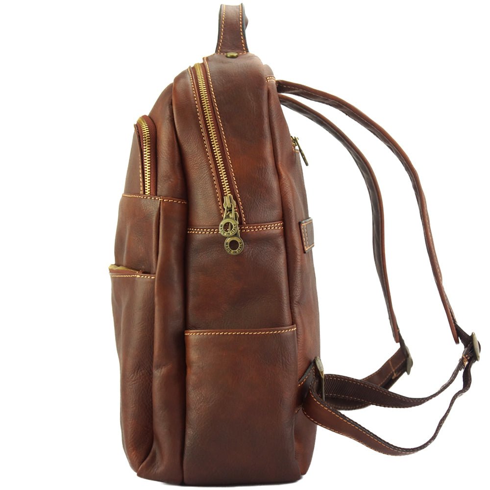 Charlie Leather Backpack: Vintage Chic - Leather Italiano