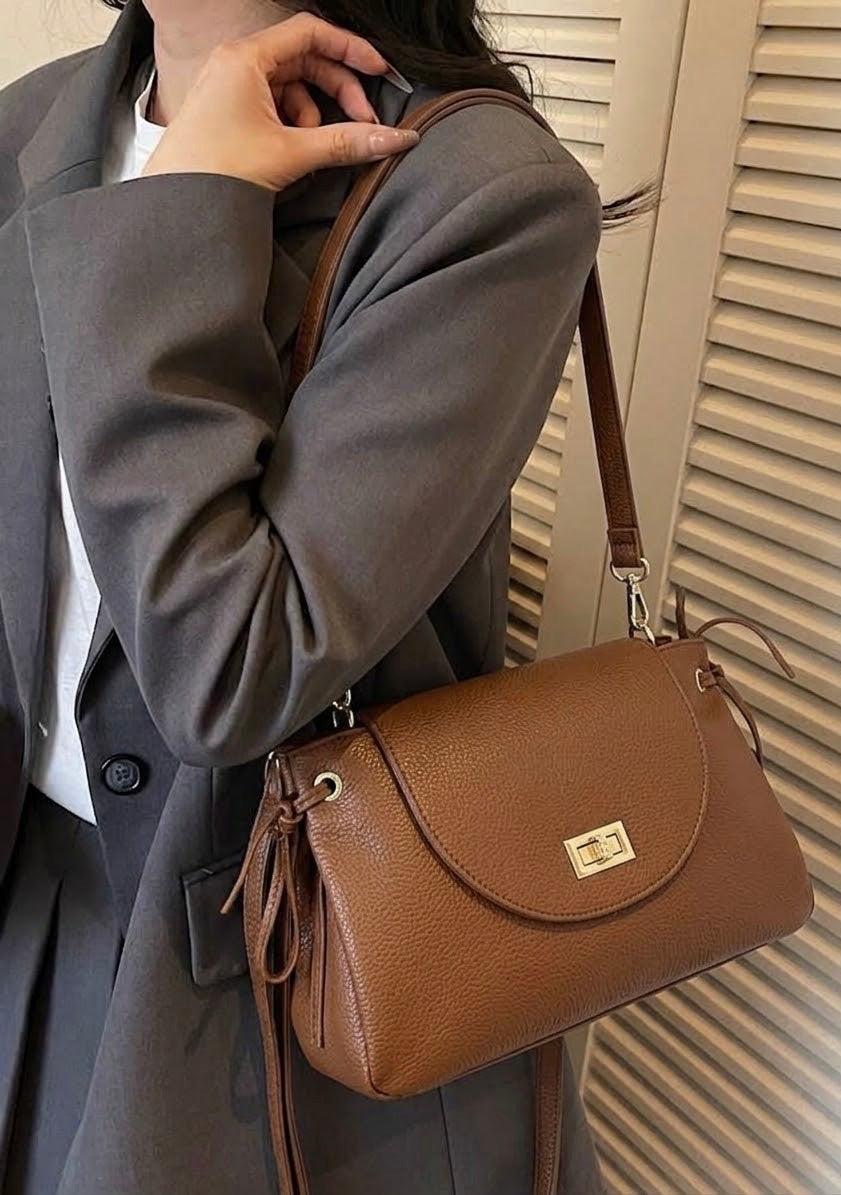 Gioia Structured Leather Flap Shoulder Bag