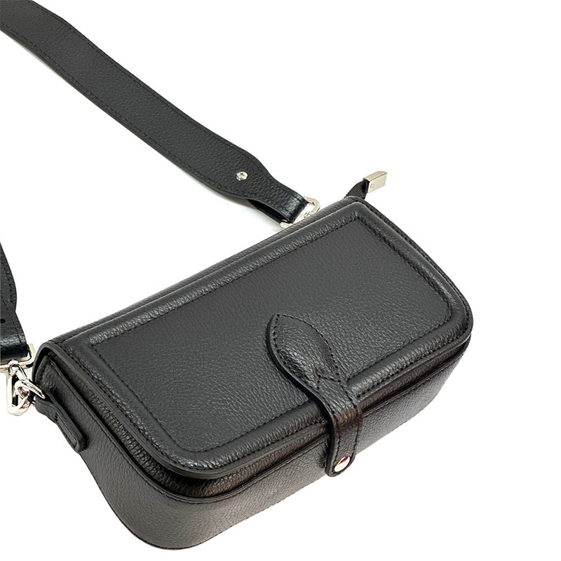 Nicole Leather Shoulder Bag | Versatile Elegance - Leather Italiano