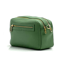 Vera Pelle Bag in green - angled view