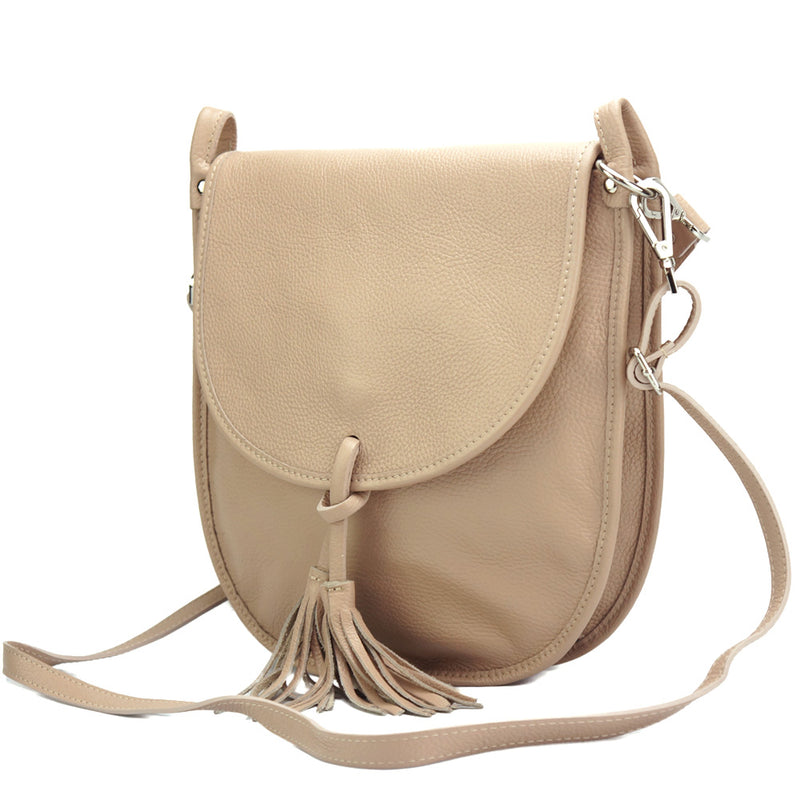 Elisa Italian Calfskin Leather Shoulder Bag – Elegant Tassel Detail & Versatile Strap