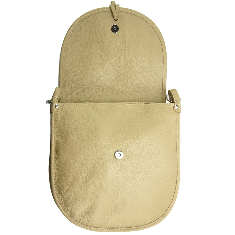 Elisa Italian Calfskin Leather Shoulder Bag – Elegant Tassel Detail & Versatile Strap