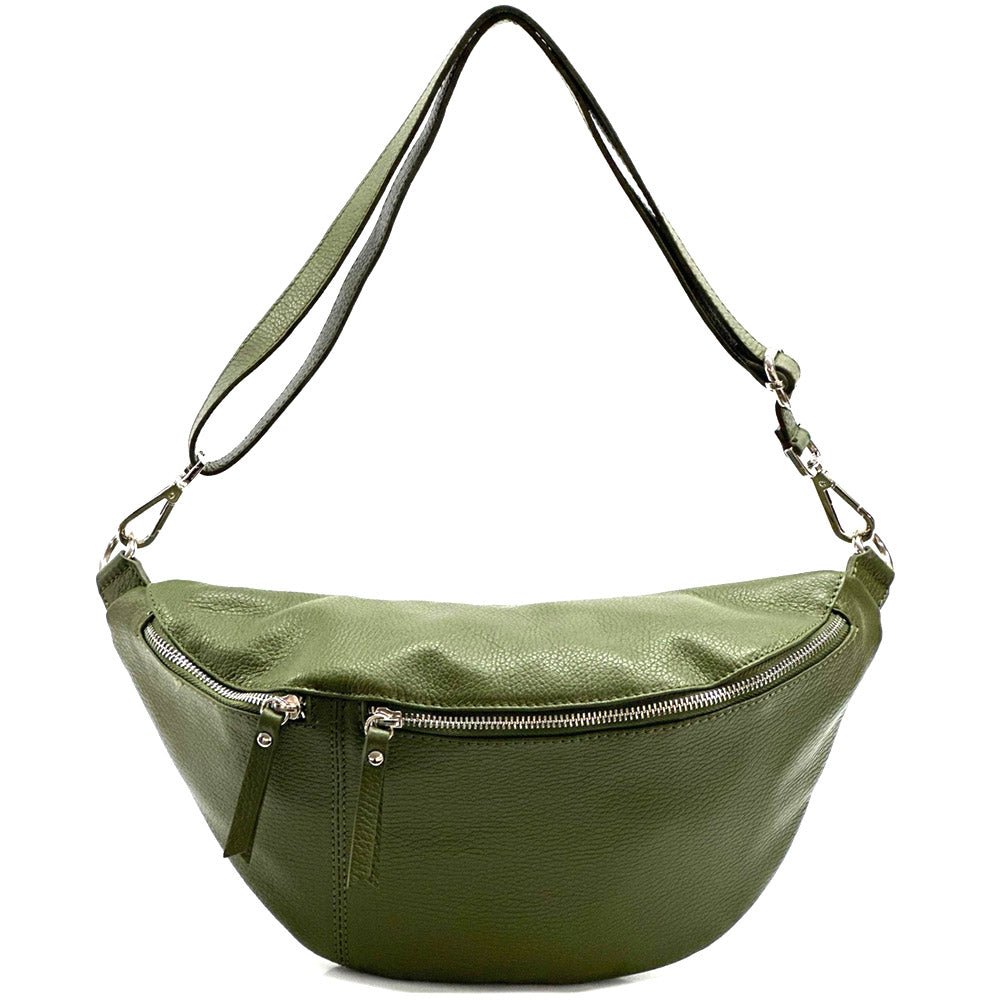 Wanda Pouch T-22