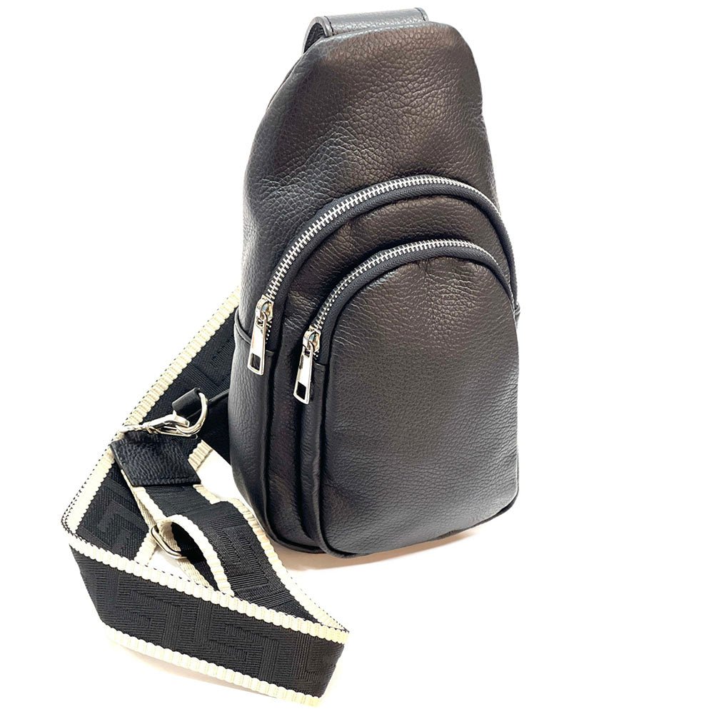 Nissim Leather Backpack: Urban Chic - Leather Italiano