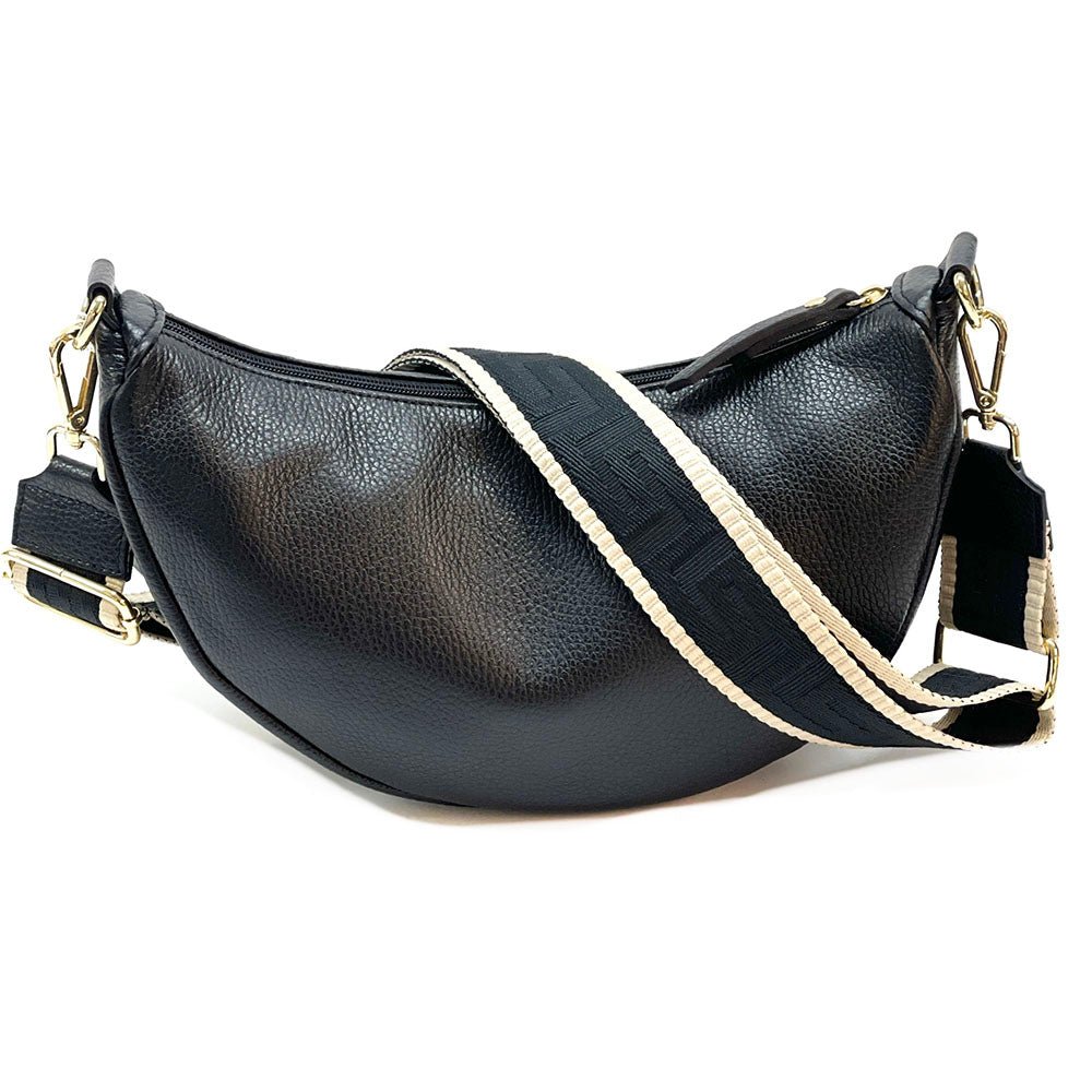 Carmen Leather Shoulder Bag: Timeless Elegance - Leather Italiano