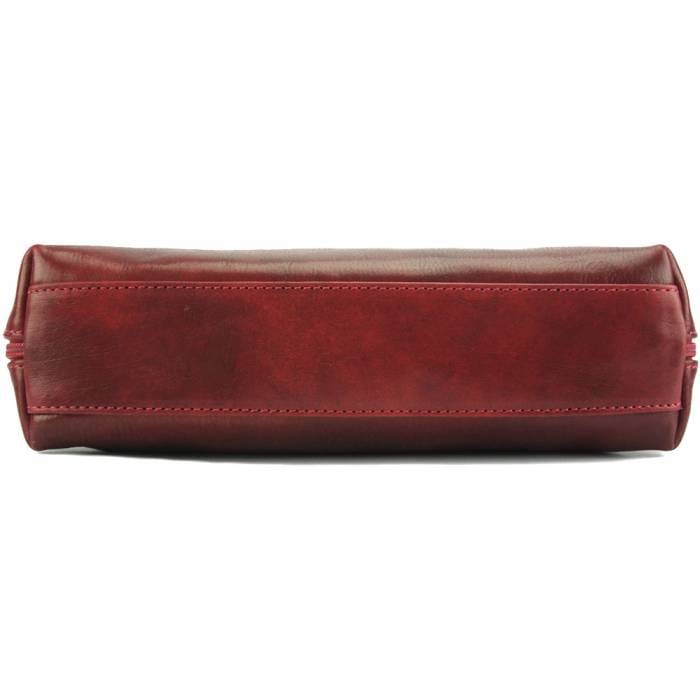 Gianna dark red leather handbag bottom view