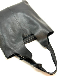 Claudia Italian Leather Shoulder Bag – Spacious & Handcrafted Elegance - Leather Italiano