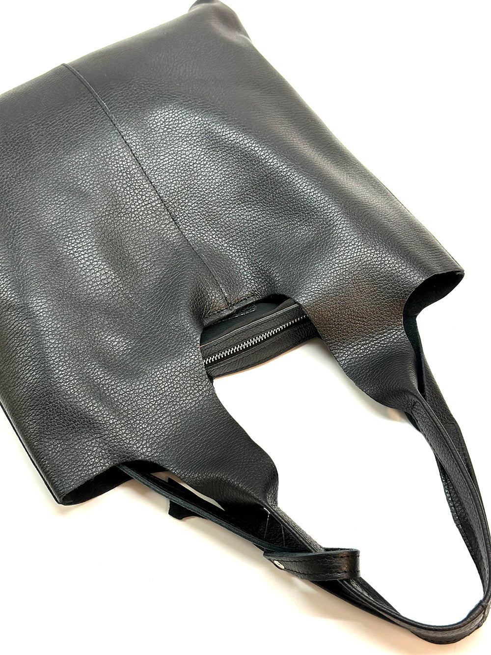 Claudia Italian Leather Shoulder Bag – Spacious & Handcrafted Elegance - Leather Italiano