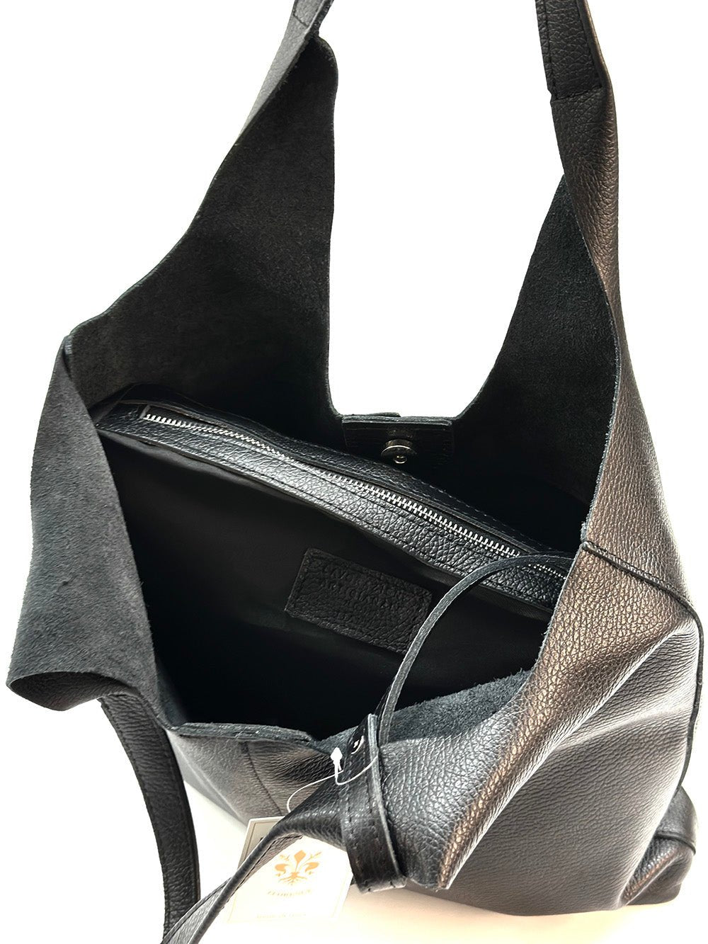 Claudia Italian Leather Shoulder Bag – Spacious & Handcrafted Elegance - Leather Italiano