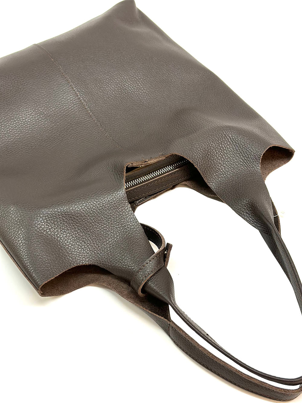 Claudia Italian Leather Shoulder Bag – Spacious & Handcrafted Elegance - Leather Italiano