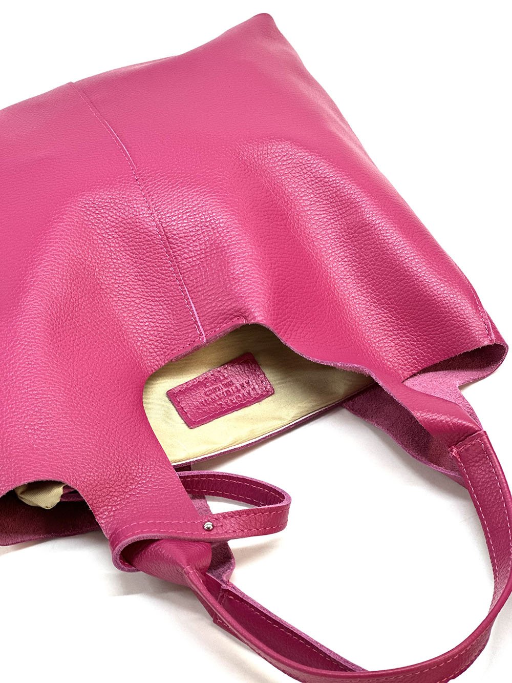 Claudia Italian Leather Shoulder Bag – Spacious & Handcrafted Elegance - Leather Italiano