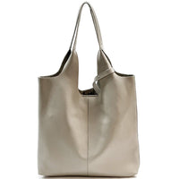 Claudia Italian Leather Shoulder Bag – Spacious & Handcrafted Elegance - Leather Italiano