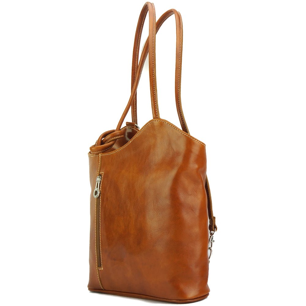 Cloe V Convertible Tan Leather Bag - A Versatile Essential - Leather Italiano