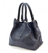 Debora S Leather Shoulder Bag: Modern Chic