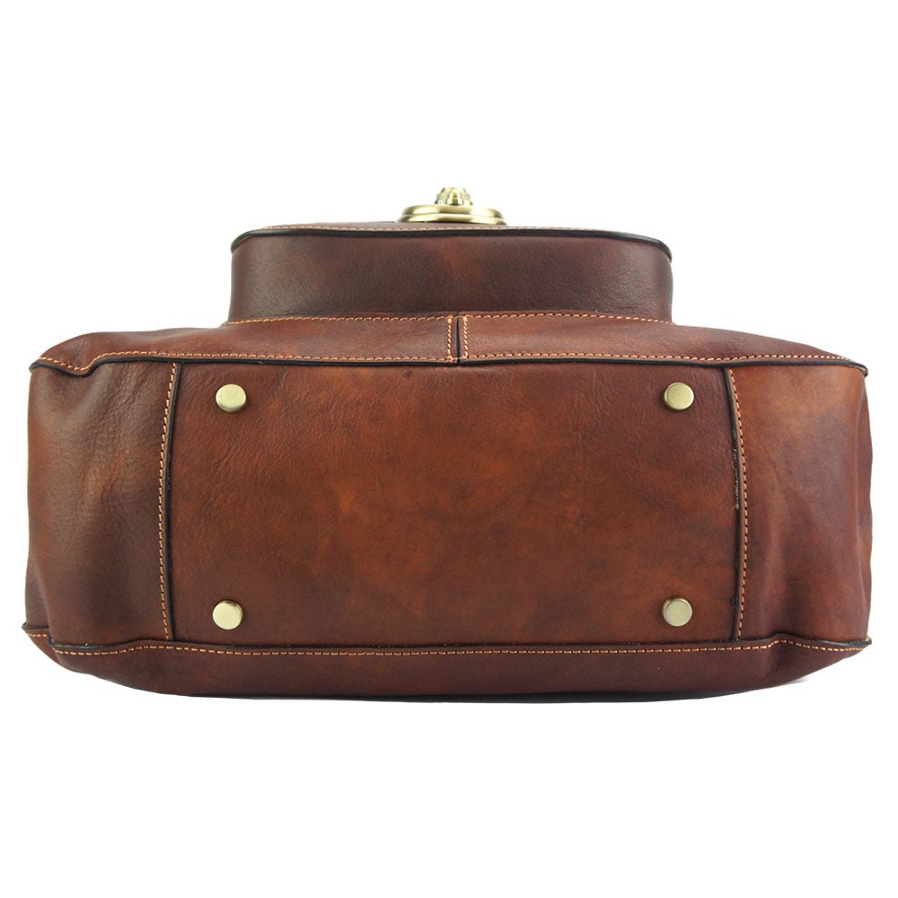 Duomo Leather Shoulder Bag: Everyday Elegance for the Modern Man - Leather Italiano