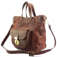 Duomo Leather Shoulder Bag: Everyday Elegance for the Modern Man - Leather Italiano