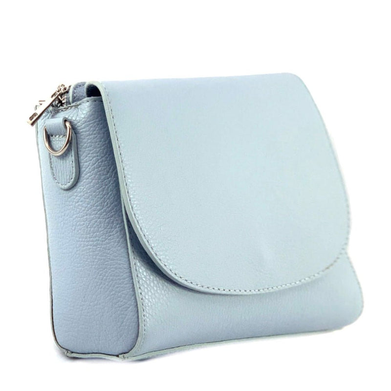 Effortless Elegance: The Ester Leather Shoulder Bag - Leather Italiano