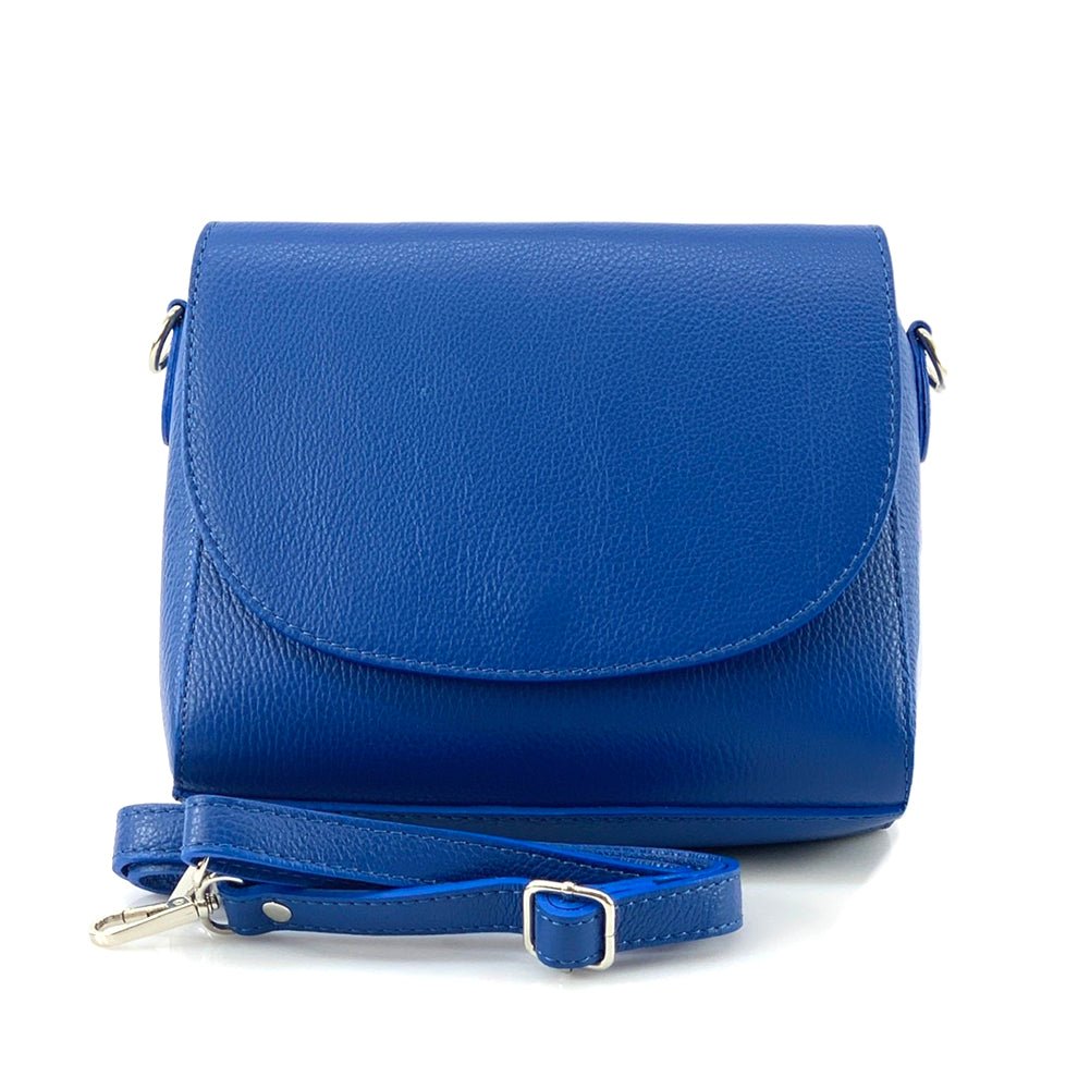 Effortless Elegance: The Ester Leather Shoulder Bag - Leather Italiano