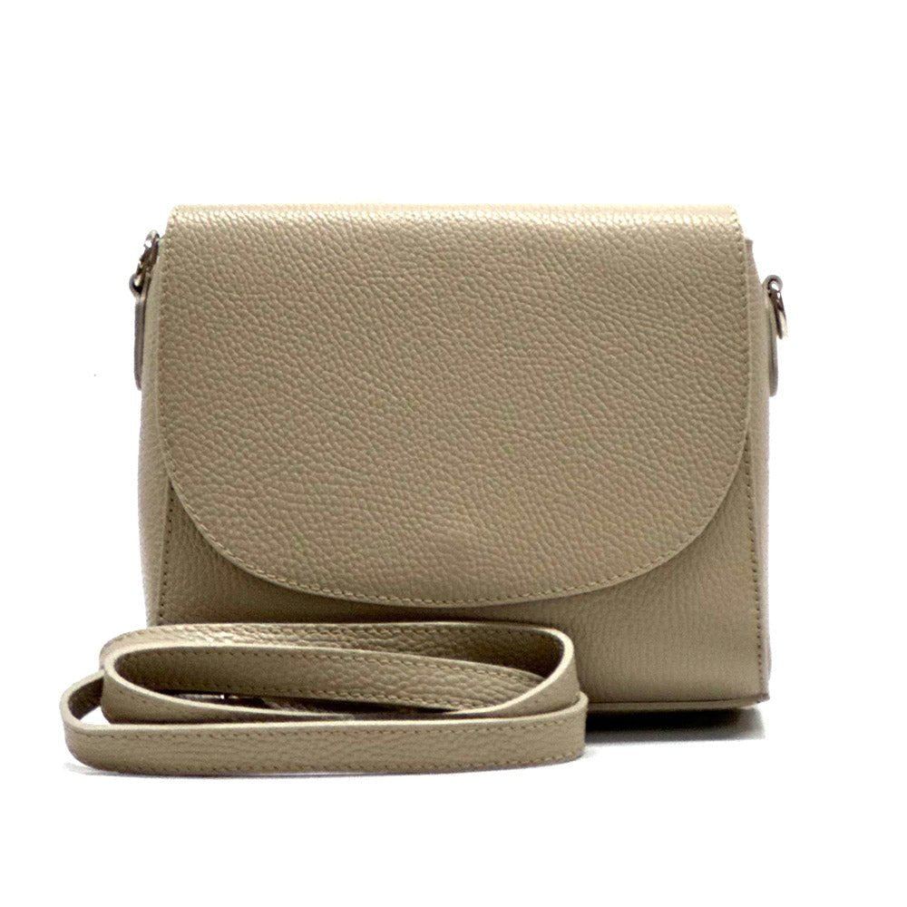 Effortless Elegance: The Ester Leather Shoulder Bag - Leather Italiano