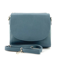 Effortless Elegance: The Ester Leather Shoulder Bag - Leather Italiano