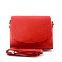 Effortless Elegance: The Ester Leather Shoulder Bag - Leather Italiano