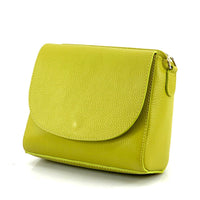 Effortless Elegance: The Ester Leather Shoulder Bag - Leather Italiano