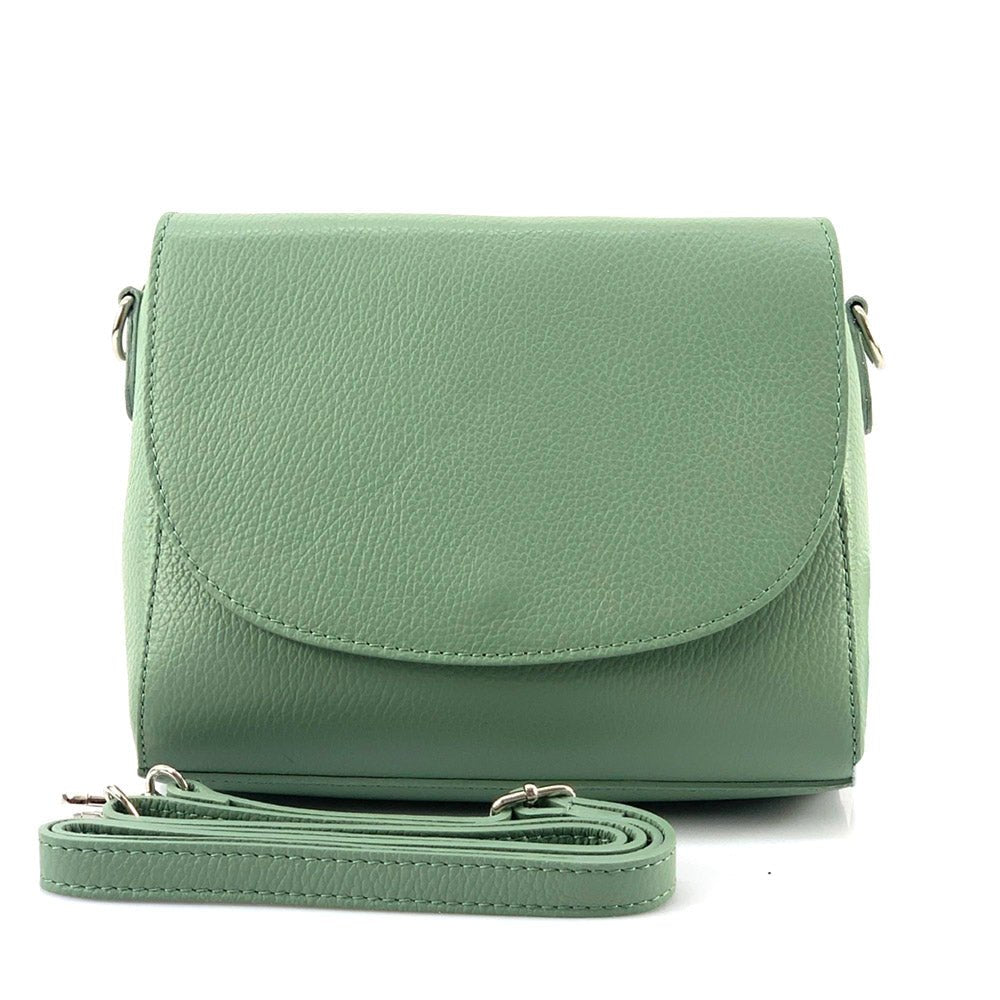 Effortless Elegance: The Ester Leather Shoulder Bag - Leather Italiano