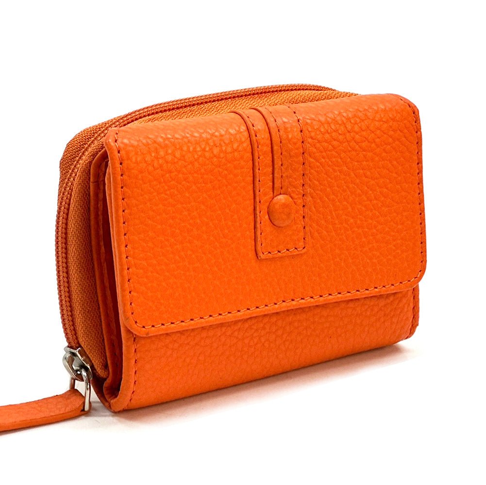 Federica Leather Wallet – Compact Italian Elegance - Leather Italiano