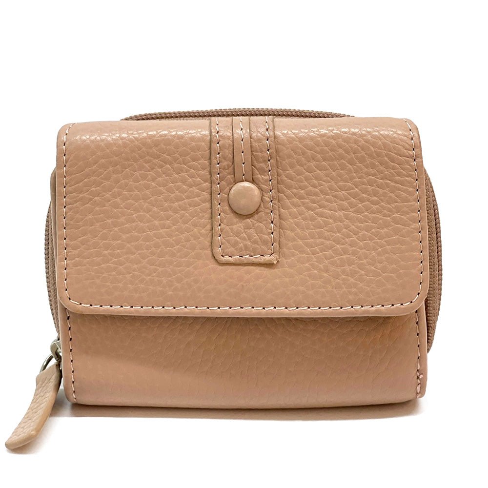 Federica Leather Wallet – Compact Italian Elegance - Leather Italiano