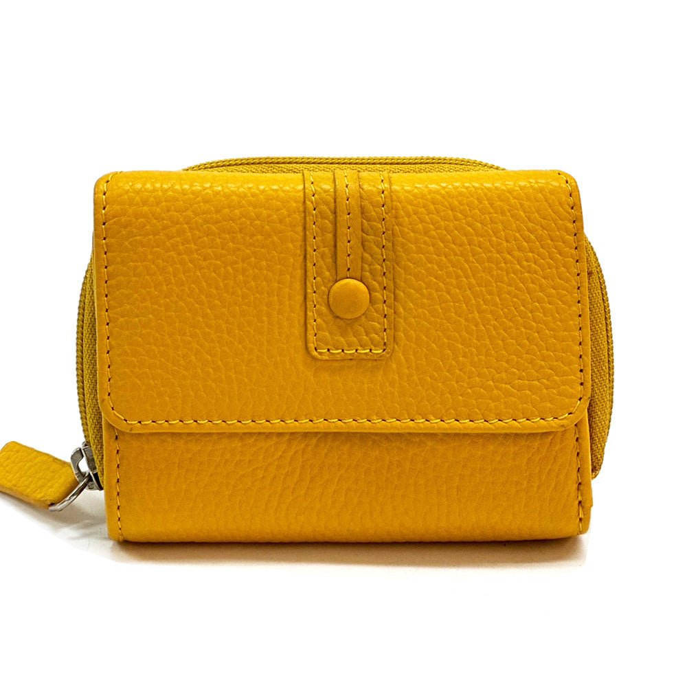 Federica Leather Wallet – Compact Italian Elegance - Leather Italiano