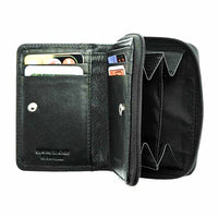 Zipper detail of Matera Black Leather Coin Purse