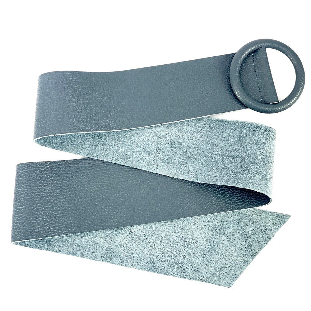 Rings of Elegance Genuine Leather Belt with Decorative Ring - Leather Italiano