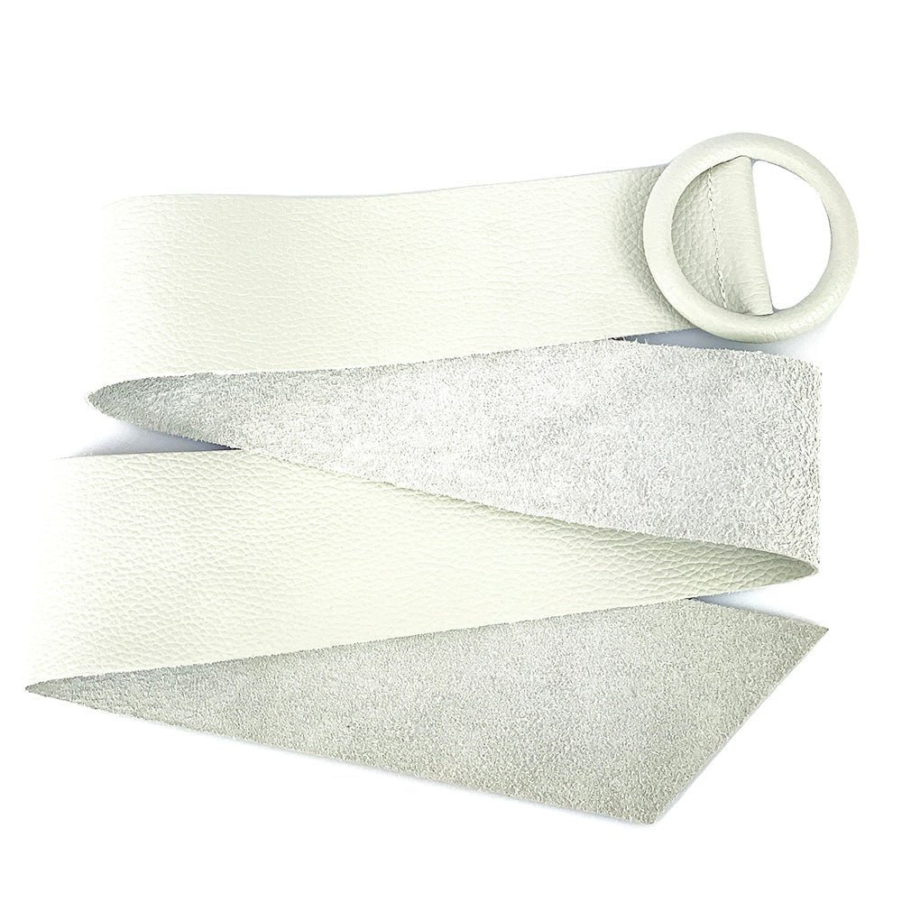 Rings of Elegance Genuine Leather Belt with Decorative Ring - Leather Italiano