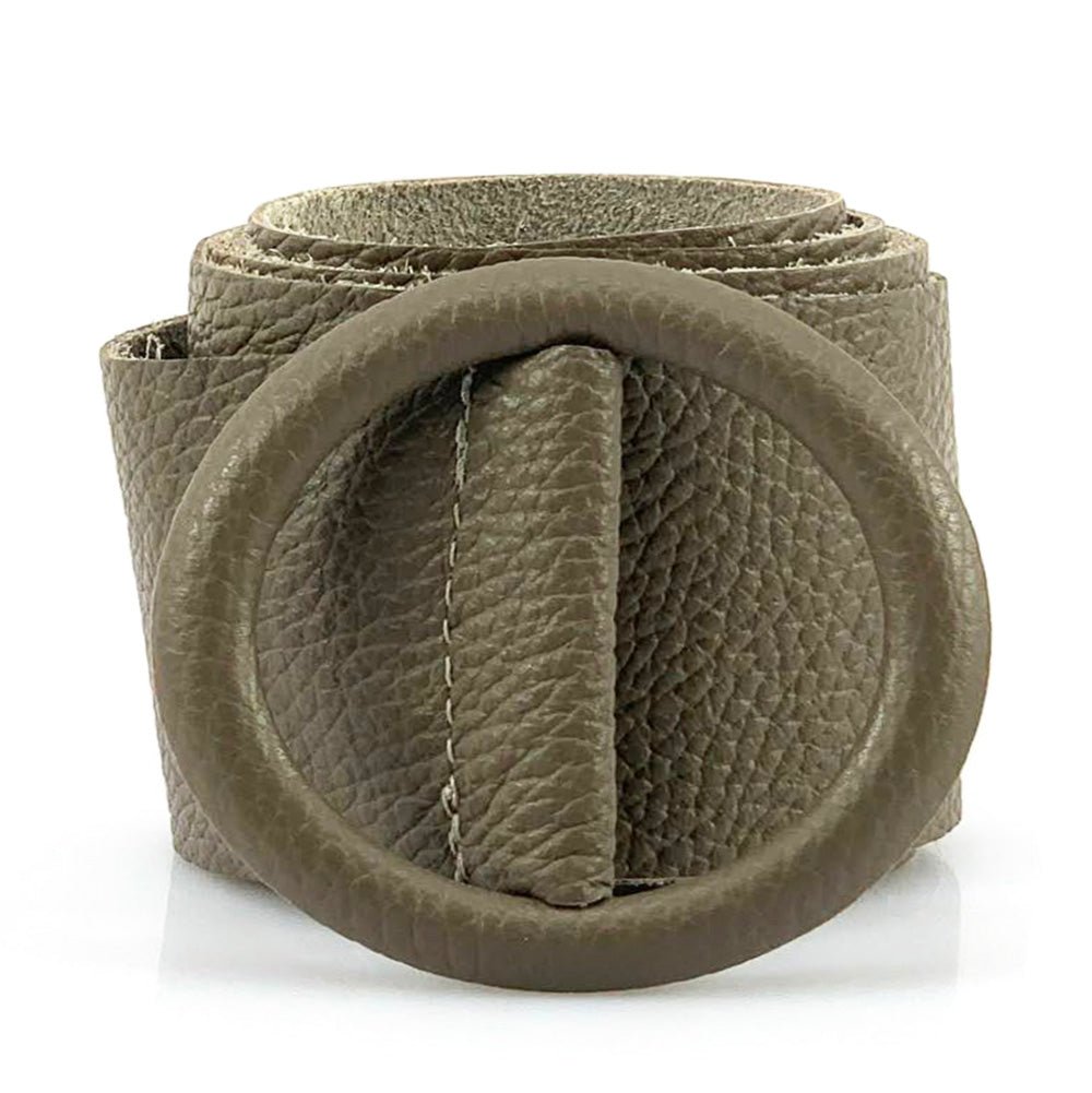 Rings of Elegance Genuine Leather Belt with Decorative Ring - Leather Italiano