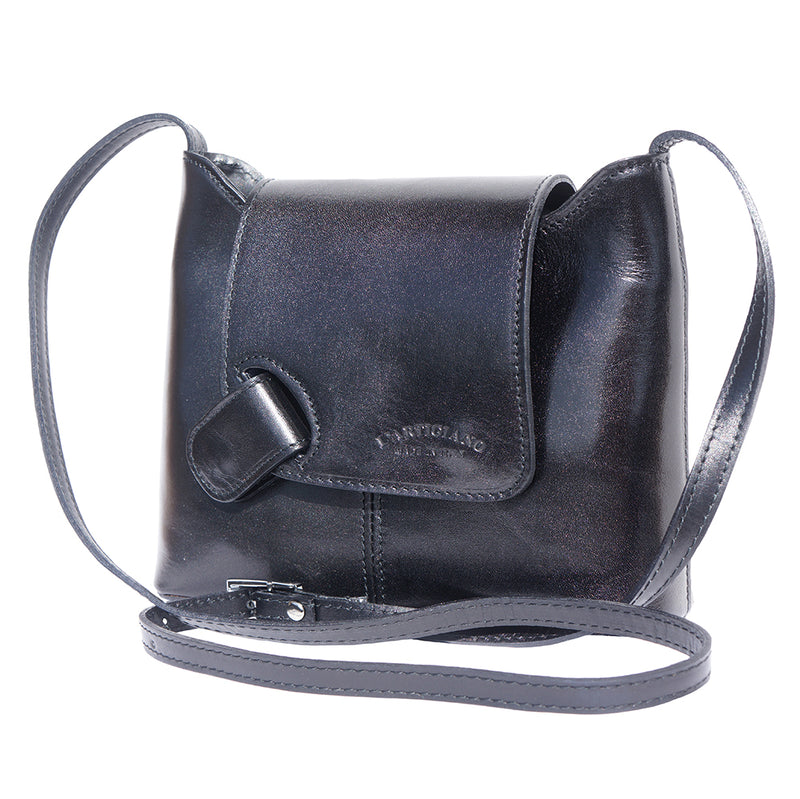 Leather shoulder bags, made by the skilled hands of our artisans-5