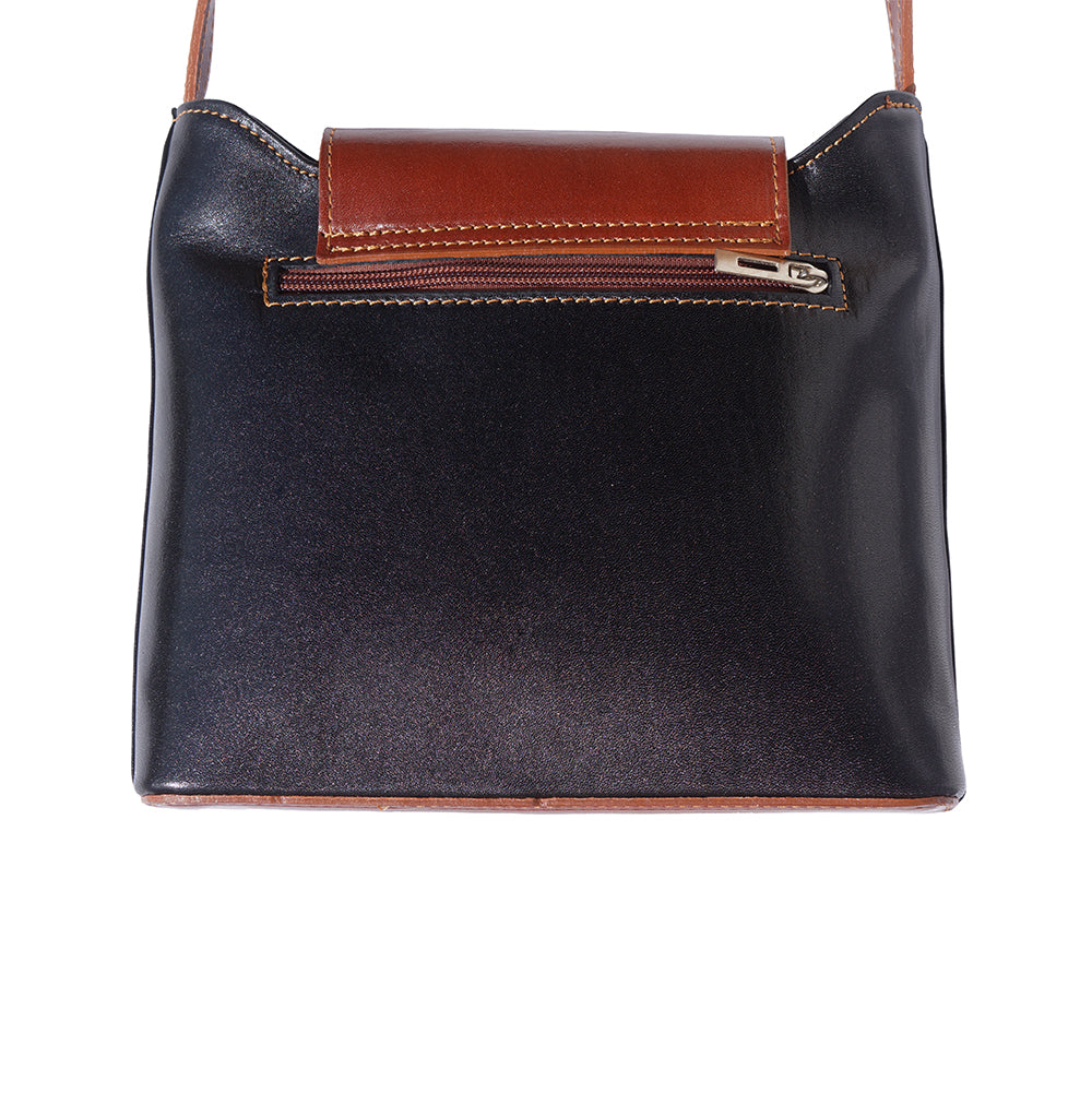 Leather shoulder bags, made by the skilled hands of our artisans-13