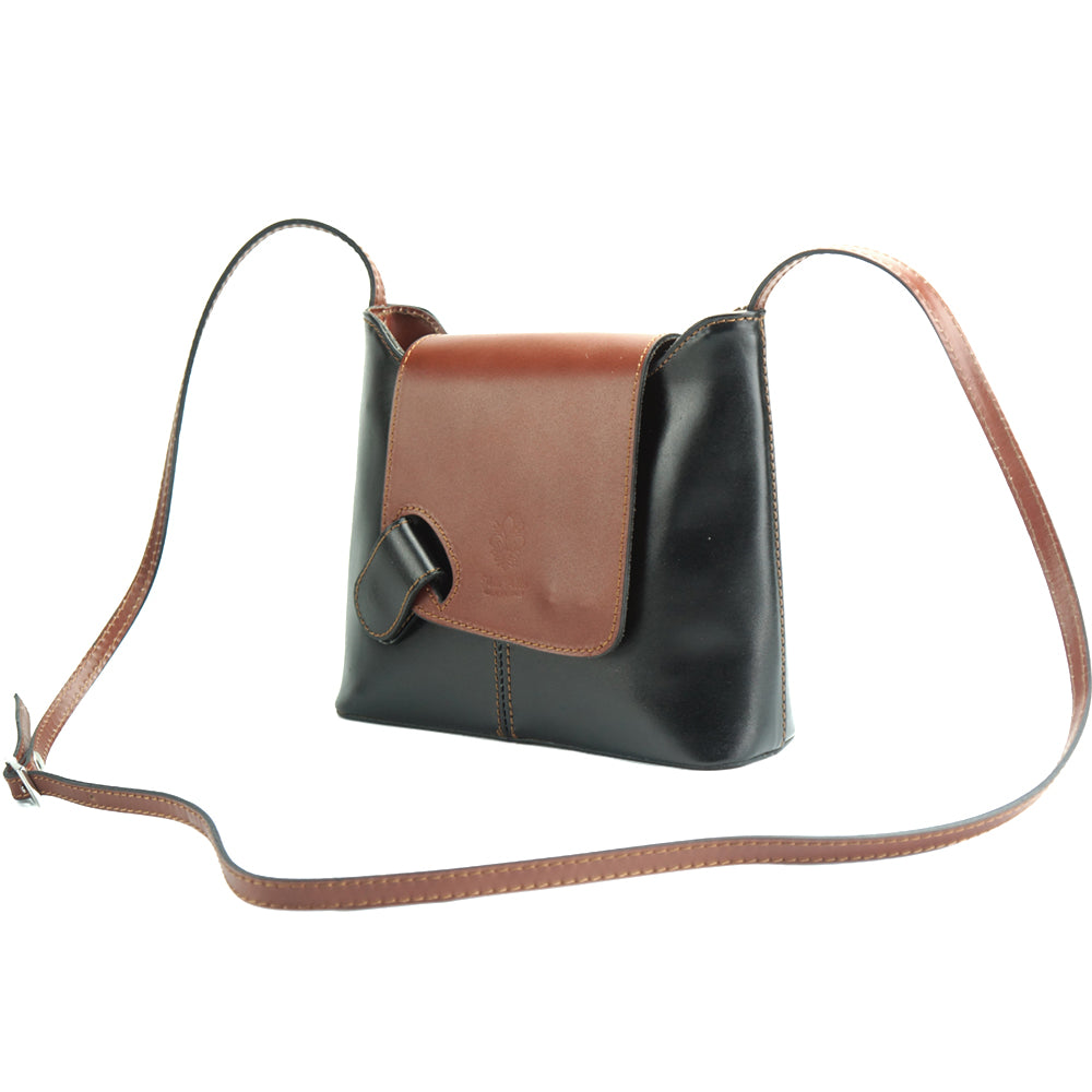 Leather shoulder bags, made by the skilled hands of our artisans-14