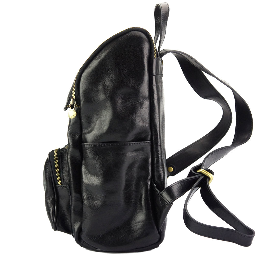 Connor Backpack in leather-1